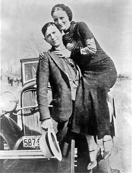 figure images/Bonnie-Clyde.jpg